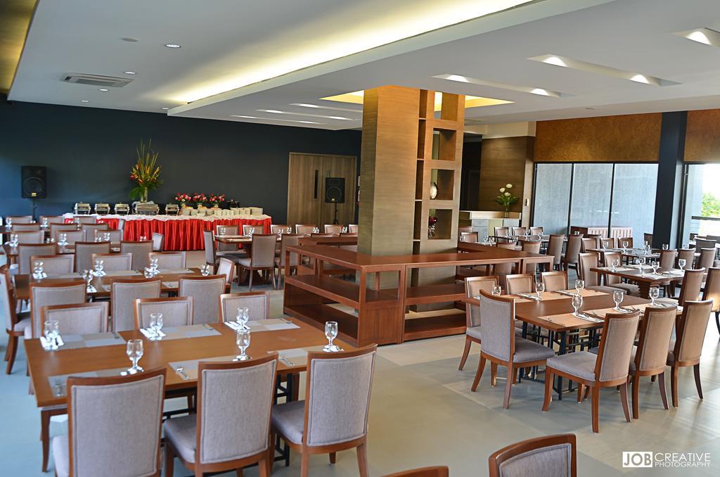 Rivermount Hotel And Resort Sarrat Zewnętrze zdjęcie